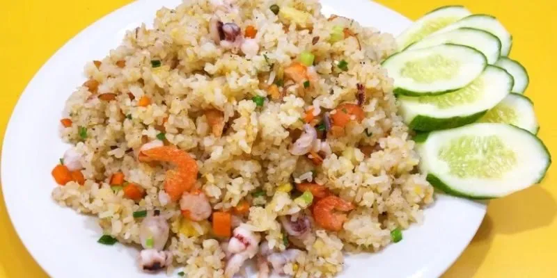 Lợi Ích Sức Khỏe Từ Cơm Rang Hải Sản