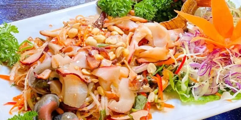Ốc Đỏ Xào Cần Mỹ Là Gì?