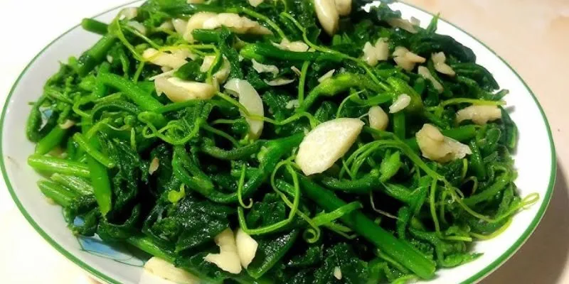 Mẹo làm món rau xào tỏi ngon